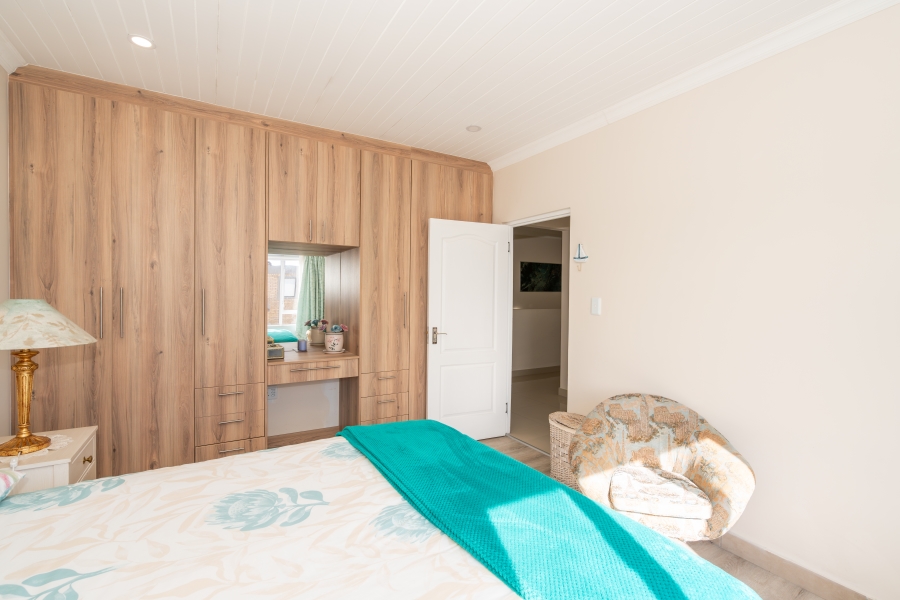 4 Bedroom Property for Sale in Myburgh Park Western Cape